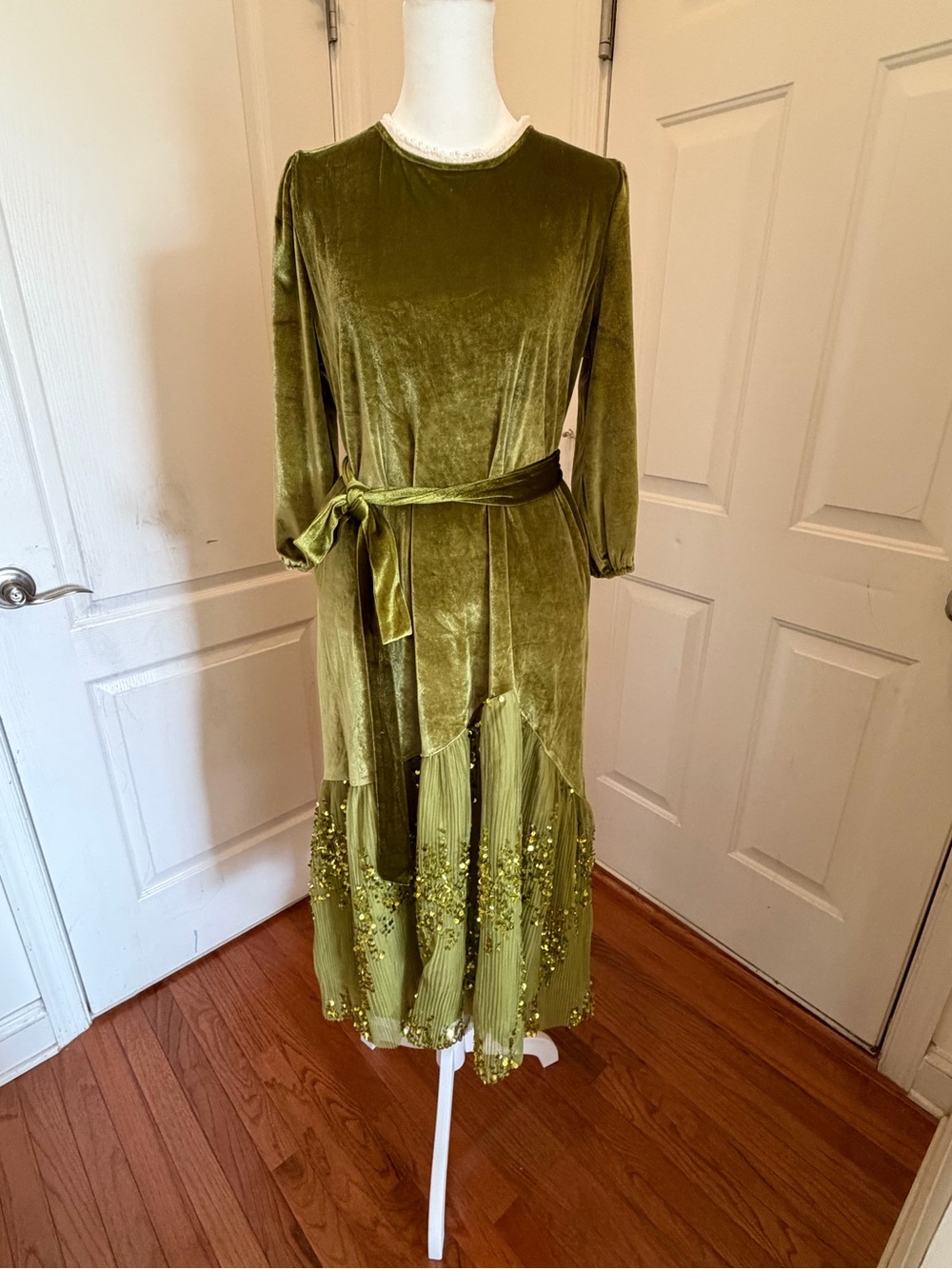 NWT Women’s Olive Green Velvet Midi Dress with Beaded Fringe size S